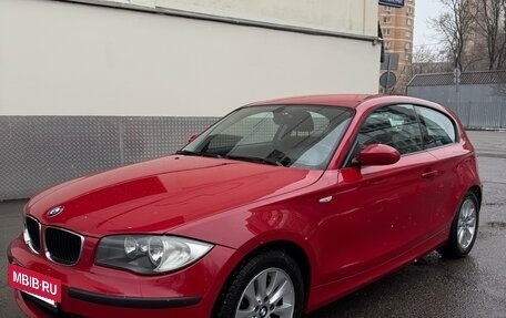 BMW 1 серия, 2008 год, 899 000 рублей, 3 фотография