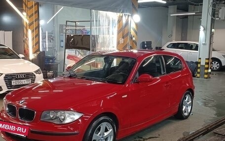 BMW 1 серия, 2008 год, 899 000 рублей, 16 фотография