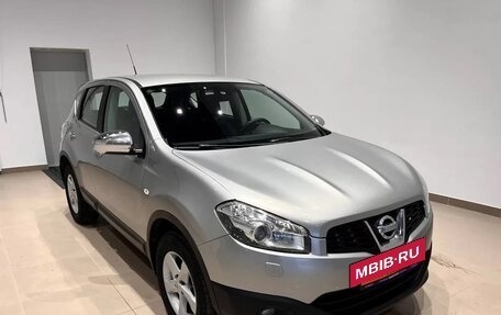 Nissan Qashqai, 2011 год, 1 070 000 рублей, 2 фотография