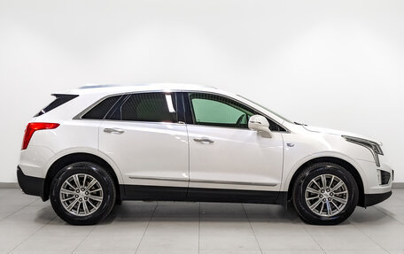 Cadillac XT5 I рестайлинг, 2017 год, 3 375 000 рублей, 4 фотография