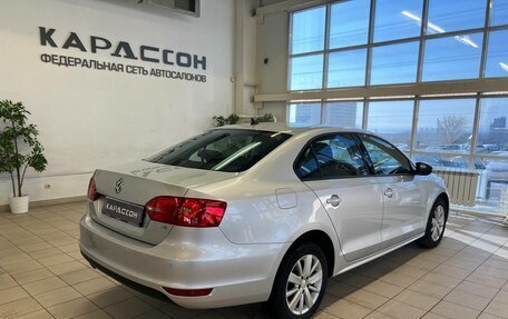 Volkswagen Jetta VI, 2013 год, 1 255 000 рублей, 2 фотография