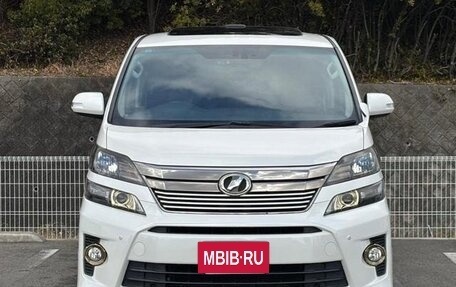 Toyota Vellfire I, 2014 год, 2 100 000 рублей, 2 фотография