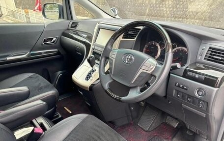 Toyota Vellfire I, 2014 год, 2 100 000 рублей, 10 фотография