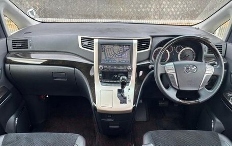 Toyota Vellfire I, 2014 год, 2 100 000 рублей, 12 фотография