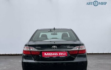 Toyota Camry, 2017 год, 2 200 000 рублей, 6 фотография