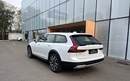 Volvo V90 Cross Country I рестайлинг, 2022 год, 4 700 070 рублей, 3 фотография