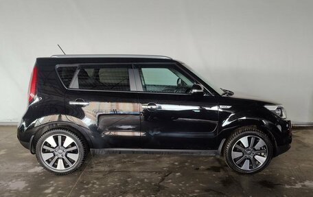 KIA Soul II рестайлинг, 2019 год, 1 897 000 рублей, 8 фотография