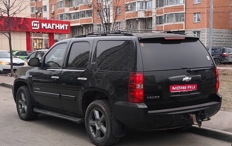 Chevrolet Tahoe III, 2009 год, 1 100 000 рублей, 1 фотография