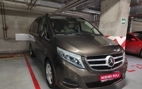 Mercedes-Benz V-Класс, 2014 год, 3 900 000 рублей, 2 фотография