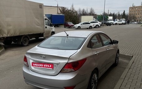 Hyundai Solaris II рестайлинг, 2013 год, 410 000 рублей, 3 фотография