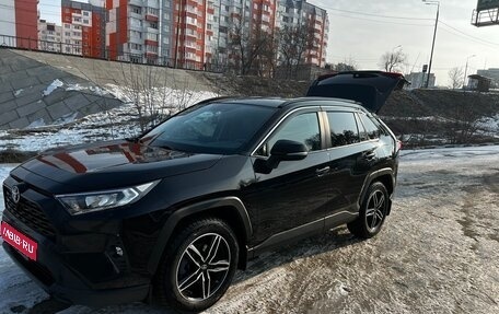 Toyota RAV4, 2021 год, 4 430 000 рублей, 1 фотография