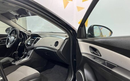 Chevrolet Cruze II, 2011 год, 700 000 рублей, 26 фотография