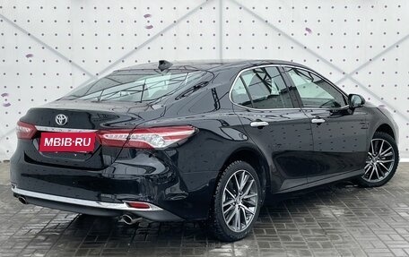 Toyota Camry, 2023 год, 3 820 000 рублей, 4 фотография