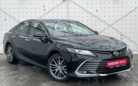 Toyota Camry, 2023 год, 3 820 000 рублей, 2 фотография