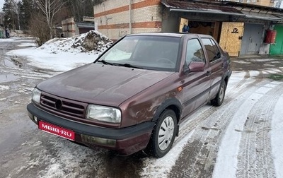 Volkswagen Vento, 1992 год, 50 000 рублей, 1 фотография