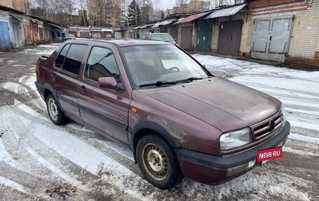 Volkswagen Vento, 1992 год, 50 000 рублей, 2 фотография