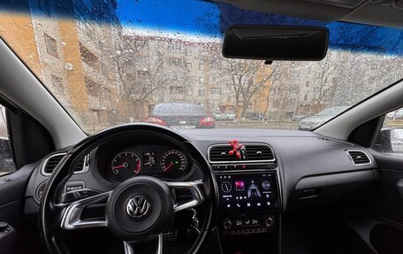 Volkswagen Polo VI (EU Market), 2017 год, 1 400 000 рублей, 9 фотография