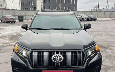 Toyota Land Cruiser Prado 150 рестайлинг 2, 2018 год, 5 300 000 рублей, 1 фотография