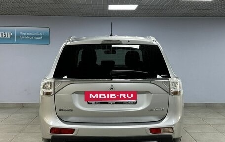 Mitsubishi Outlander III рестайлинг 3, 2014 год, 1 788 000 рублей, 6 фотография