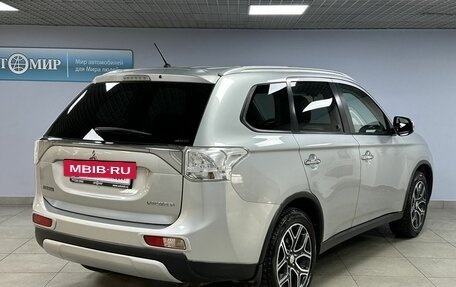 Mitsubishi Outlander III рестайлинг 3, 2014 год, 1 788 000 рублей, 5 фотография