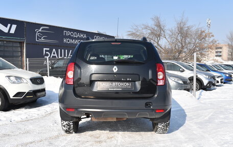 Renault Duster I рестайлинг, 2014 год, 1 070 000 рублей, 6 фотография