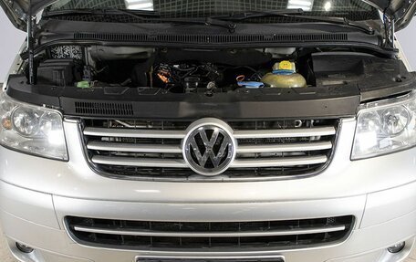 Volkswagen Caravelle T5, 2008 год, 1 620 000 рублей, 13 фотография