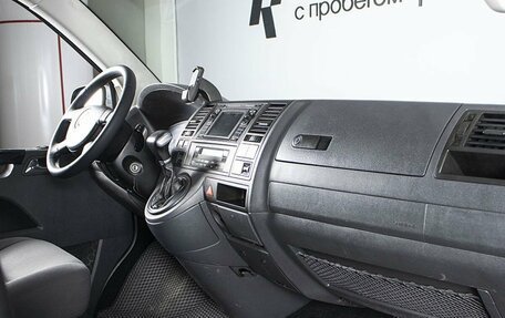 Volkswagen Caravelle T5, 2008 год, 1 620 000 рублей, 5 фотография