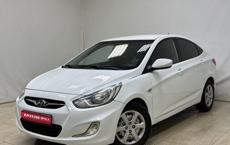 Hyundai Solaris II рестайлинг, 2013 год, 740 000 рублей, 1 фотография