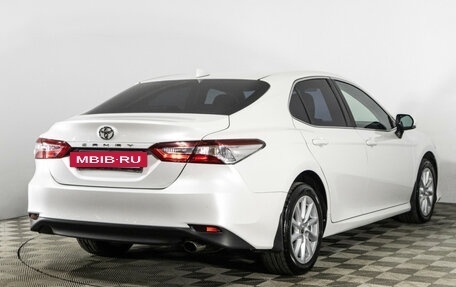 Toyota Camry, 2021 год, 2 399 000 рублей, 5 фотография