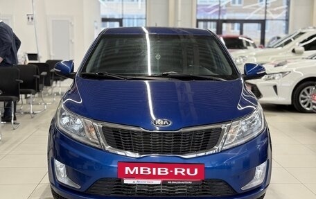 KIA Rio III рестайлинг, 2013 год, 900 000 рублей, 2 фотография