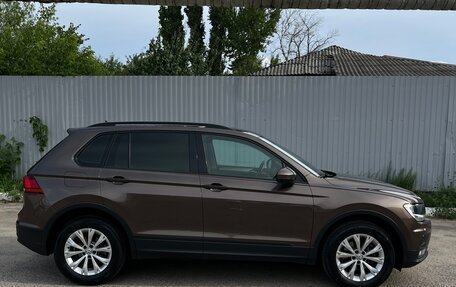 Volkswagen Tiguan II, 2018 год, 2 400 000 рублей, 17 фотография