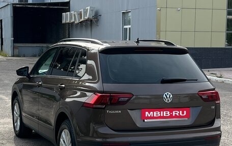 Volkswagen Tiguan II, 2018 год, 2 400 000 рублей, 15 фотография