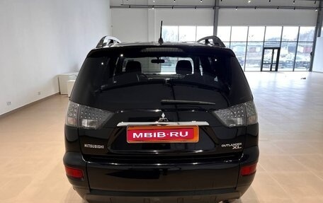 Mitsubishi Outlander III рестайлинг 3, 2011 год, 1 360 000 рублей, 6 фотография