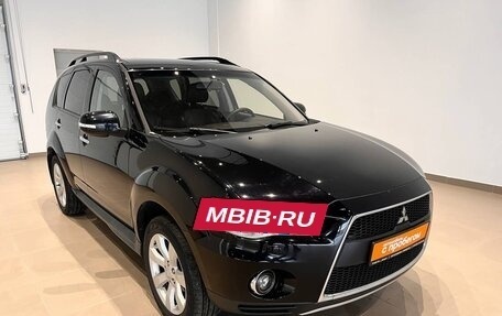 Mitsubishi Outlander III рестайлинг 3, 2011 год, 1 360 000 рублей, 3 фотография