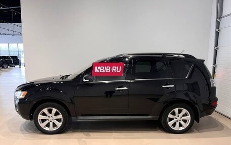 Mitsubishi Outlander III рестайлинг 3, 2011 год, 1 360 000 рублей, 8 фотография