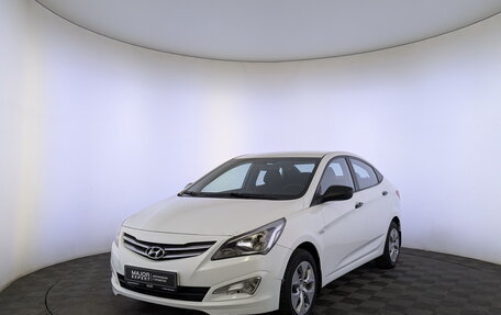 Hyundai Solaris II рестайлинг, 2015 год, 1 090 000 рублей, 1 фотография