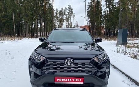 Toyota RAV4, 2021 год, 4 150 000 рублей, 1 фотография