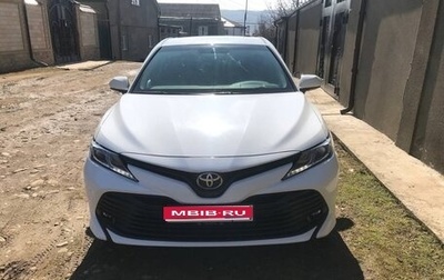 Toyota Camry, 2018 год, 2 300 000 рублей, 1 фотография