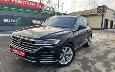 Volkswagen Touareg III, 2019 год, 4 990 000 рублей, 1 фотография