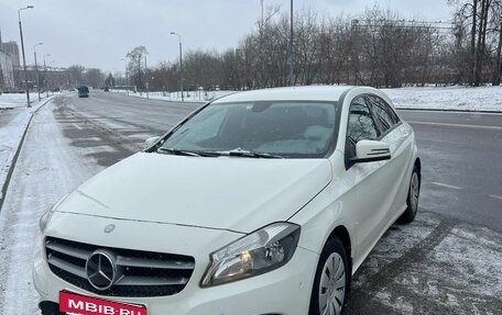 Mercedes-Benz A-Класс, 2013 год, 1 550 000 рублей, 3 фотография