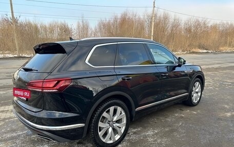 Volkswagen Touareg III, 2019 год, 4 990 000 рублей, 7 фотография