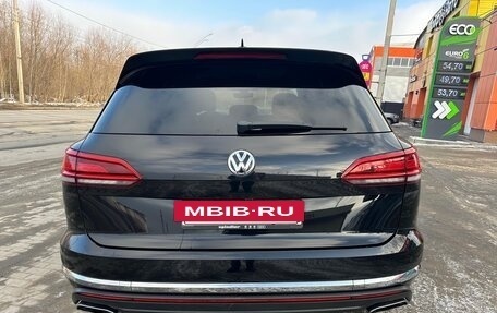 Volkswagen Touareg III, 2019 год, 4 990 000 рублей, 10 фотография