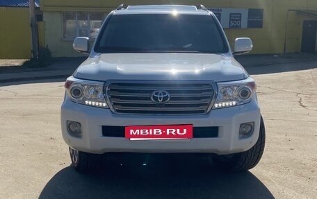 Toyota Land Cruiser 200, 2013 год, 5 050 000 рублей, 3 фотография