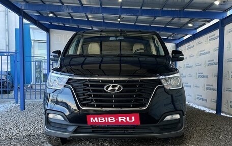 Hyundai H-1 II рестайлинг, 2021 год, 3 899 000 рублей, 8 фотография