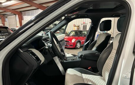 Land Rover Discovery IV, 2024 год, 10 499 000 рублей, 24 фотография