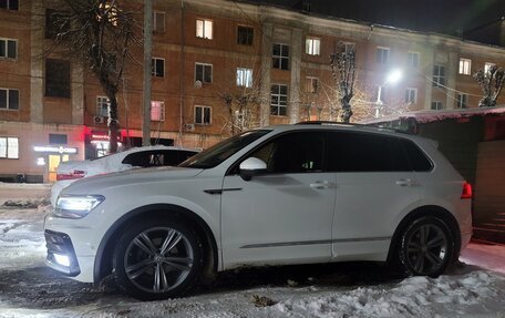 Volkswagen Tiguan II, 2017 год, 3 490 000 рублей, 5 фотография