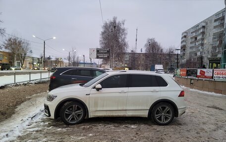 Volkswagen Tiguan II, 2017 год, 3 490 000 рублей, 16 фотография