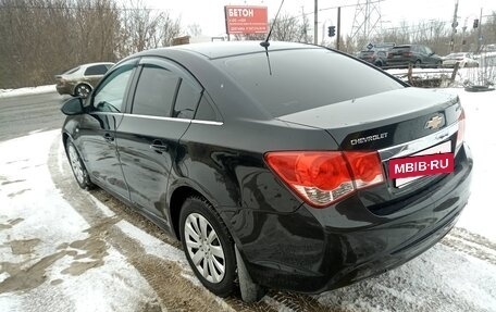 Chevrolet Cruze II, 2013 год, 725 000 рублей, 3 фотография