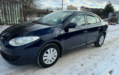 Renault Fluence I, 2011 год, 695 000 рублей, 2 фотография