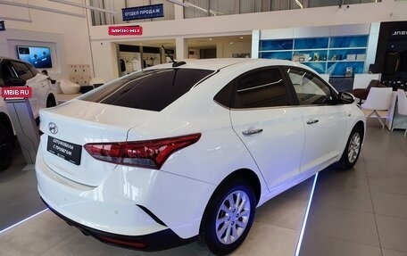 Hyundai Solaris II рестайлинг, 2021 год, 1 806 000 рублей, 7 фотография